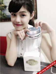 hot-girl-yeu-thich-kem-chong-nang-duong-da-toan-than-body-lotion-makeup-white-doctors-8