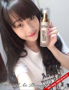 hot-girl-yeu-thich-sua-rua-mat-y-hoc-cleanser-clean-light-white-doctors-16