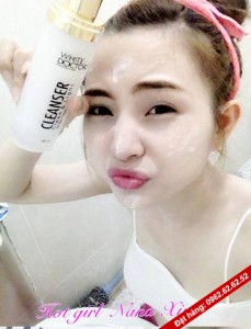 hot-girl-yeu-thich-sua-rua-mat-y-hoc-cleanser-clean-light-white-doctors-9